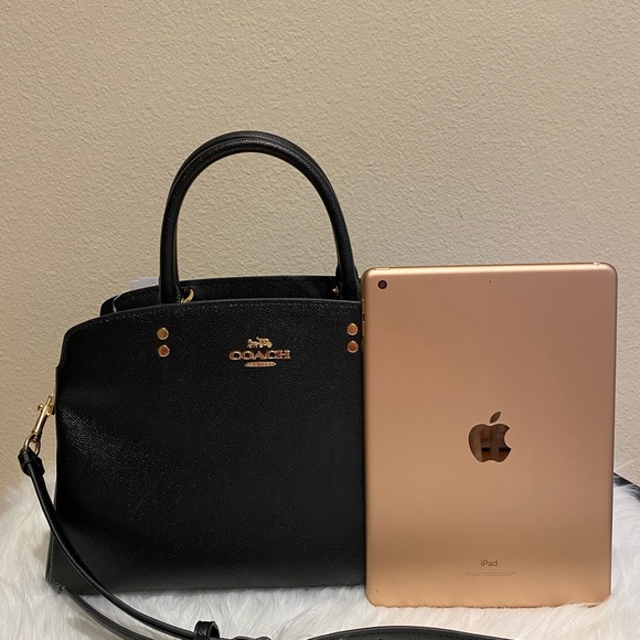 Coach purse and wallet set